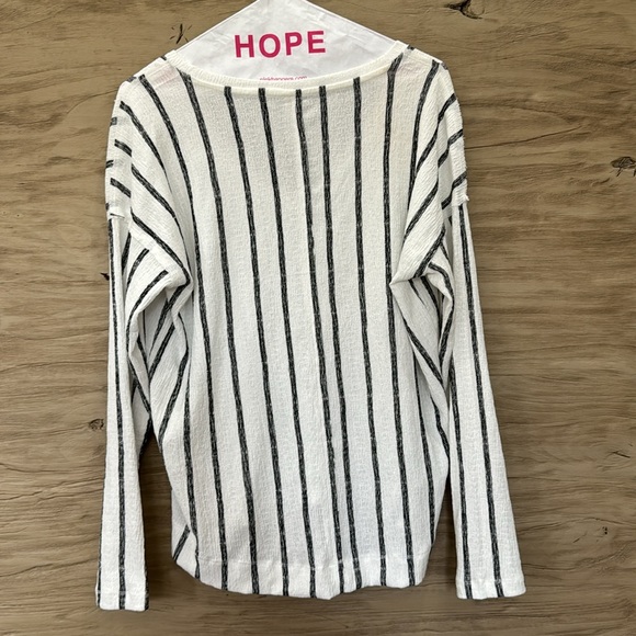Anthropologie Willa Textured Vertical Stripe VNeck Long Sleeve Blouse Size M - Picture 8 of 8